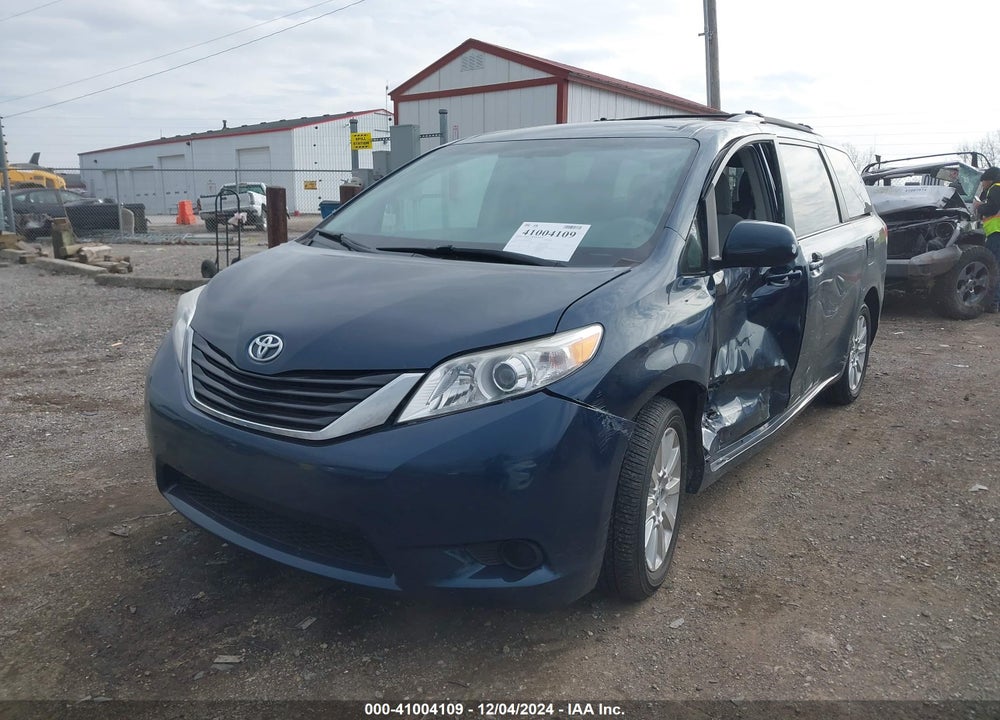 2011 TOYOTA SIENNA LE VIN: 5TDJK3DC9BS023748