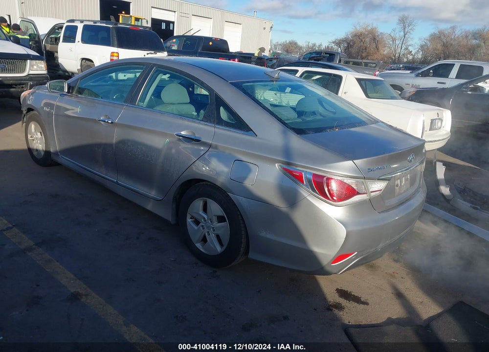 2012 HYUNDAI SONATA HYBRID VIN: KMHEC4A42CA035266