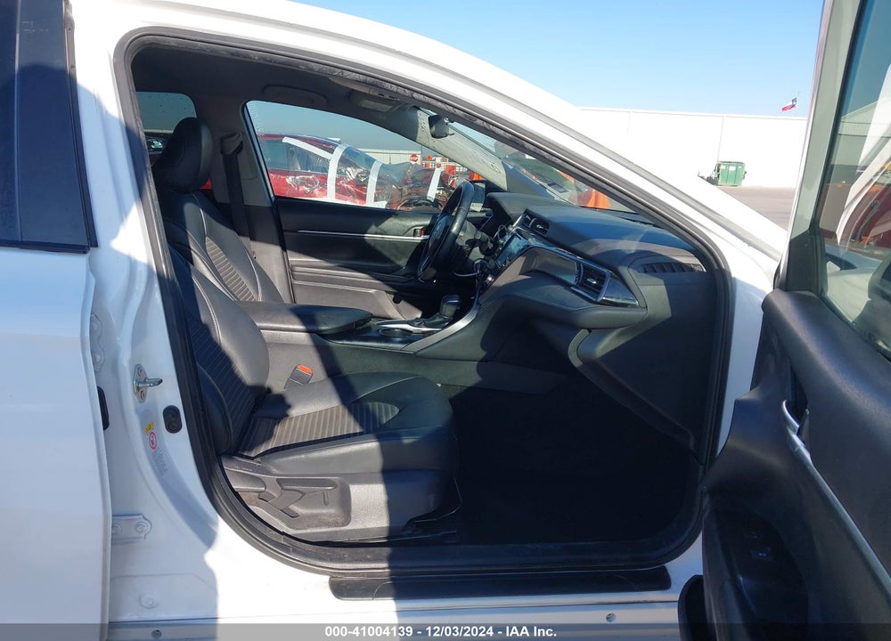 2019 TOYOTA CAMRY VIN: 4T1B11HK4KU226874