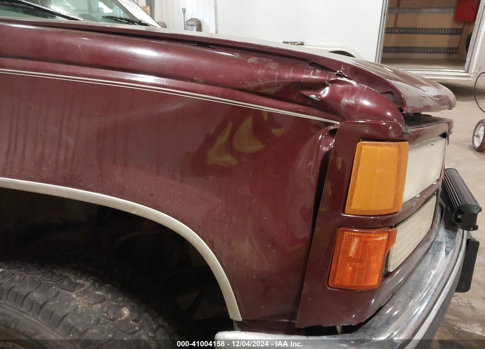 1999 GMC SUBURBAN 1500 SL VIN: 1GKFK16R4XJ767567
