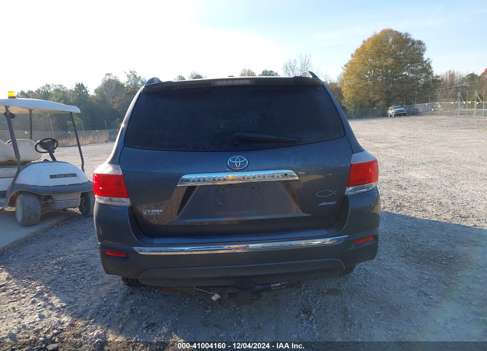 2011 TOYOTA HIGHLANDER SE VIN: 5TDBK3EH3BS063550