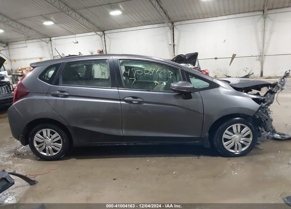 2017 HONDA FIT LX VIN: 3HGGK5H57HM713123