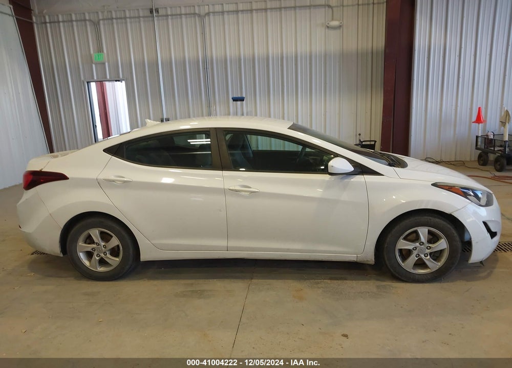 2015 HYUNDAI ELANTRA VIN: 5NPDH4AE7FH642027