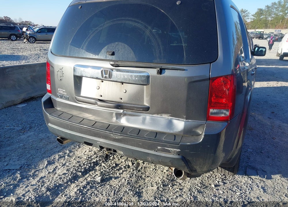 2011 HONDA PILOT EX VIN: 5FNYF3H45BB031453