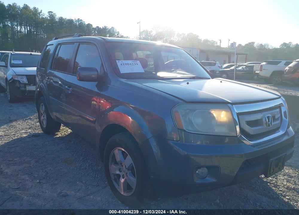 2011 HONDA PILOT EX VIN: 5FNYF3H45BB031453