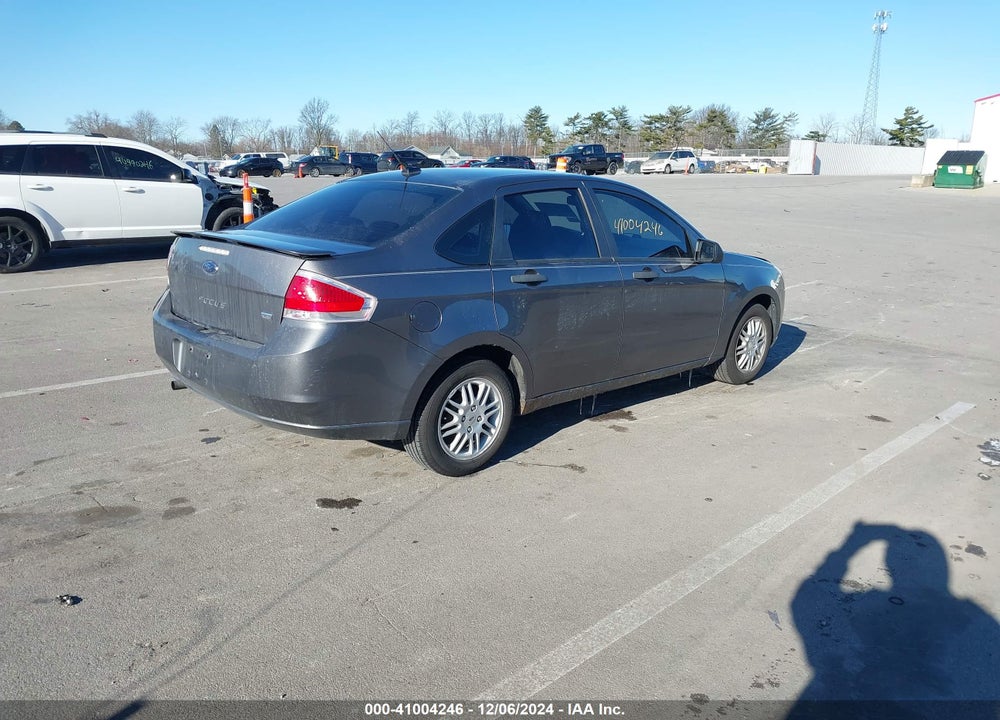 2010 FORD FOCUS SE VIN: 1FAHP3FN3AW288880