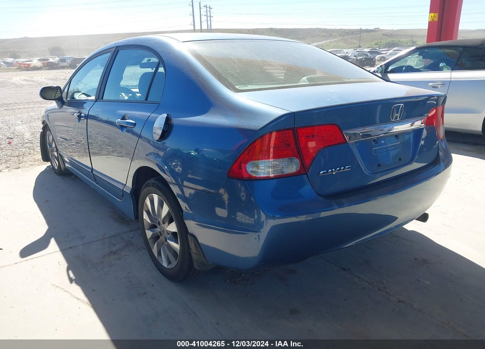 2011 HONDA CIVIC VIN: 19XFA1F83BE023017