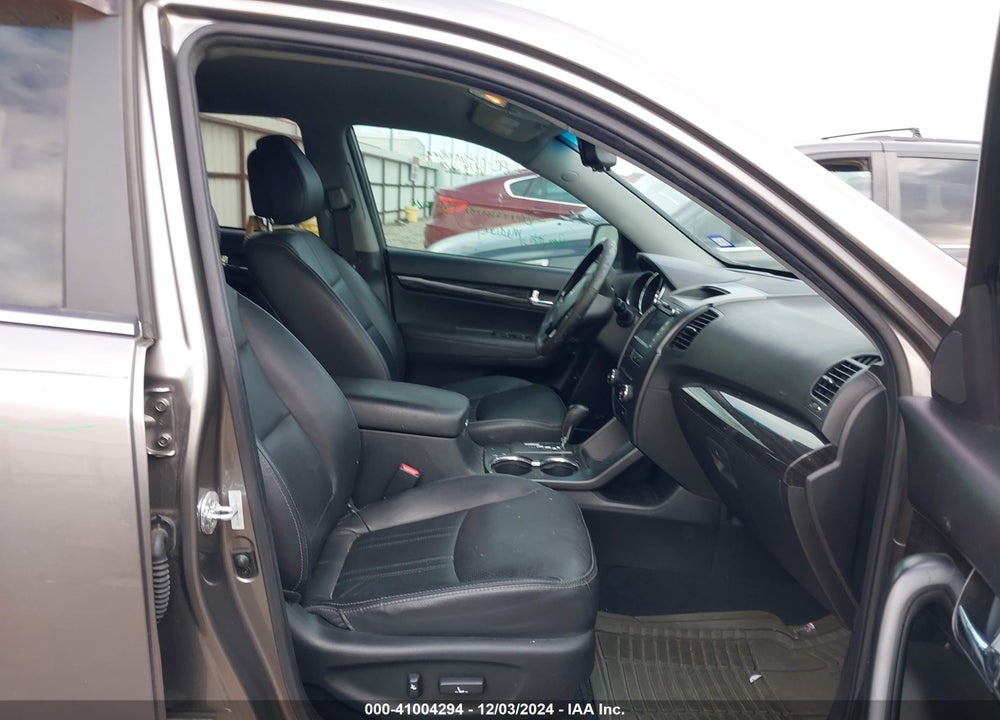 2012 KIA SORENTO SX V6 VIN: 5XYKW4A28CG234724