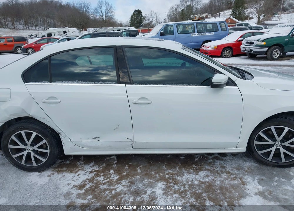 2017 VOLKSWAGEN JETTA 1.4T SE VIN: 3VWDB7AJ2HM321006