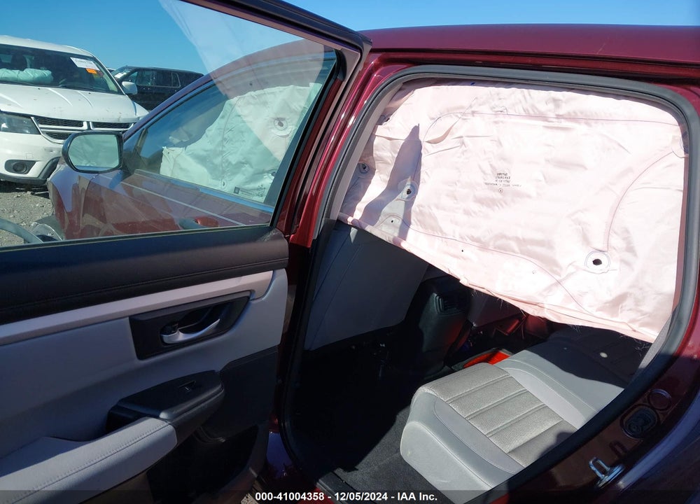 2017 HONDA CR-V LX VIN: 7FARW5H38HE009287