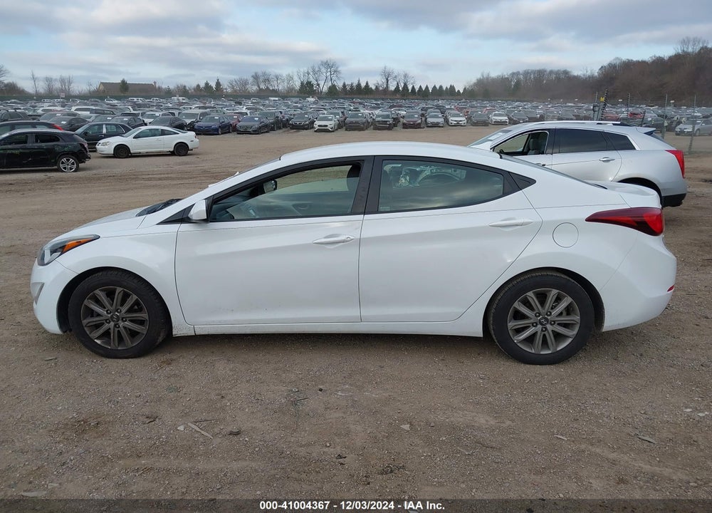 2015 HYUNDAI ELANTRA SE VIN: 5NPDH4AE0FH589185