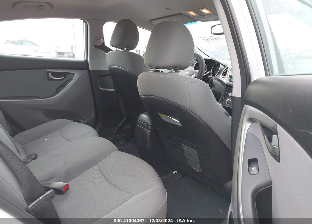 2015 HYUNDAI ELANTRA SE VIN: 5NPDH4AE0FH589185