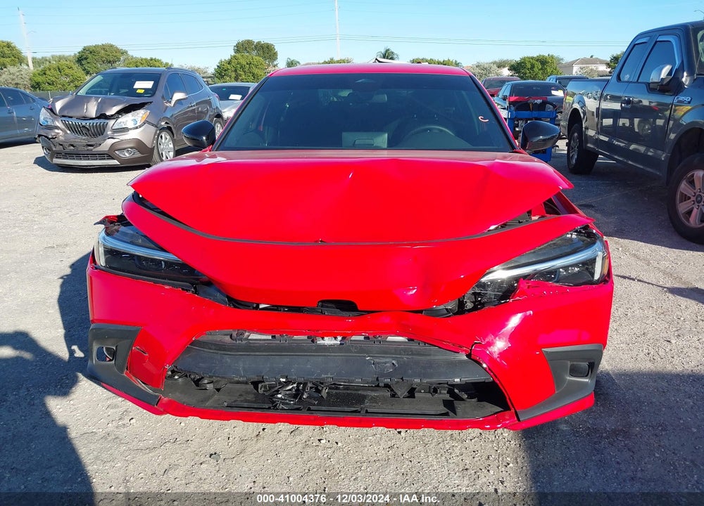 2024 HONDA CIVIC VIN: 2HGFE2F55RH589888