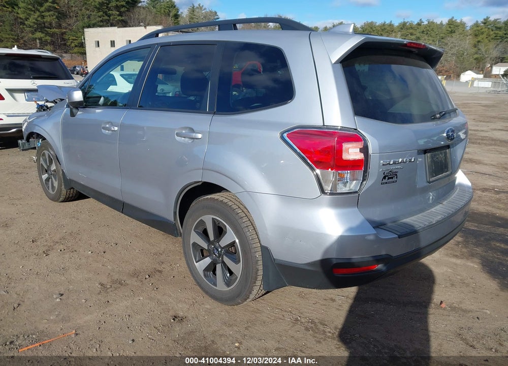 2018 SUBARU FORESTER 2.5I PREMIUM VIN: JF2SJAGC4JH528303