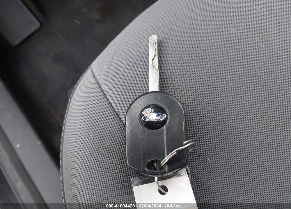 2015 FORD ESCAPE SE VIN: 1FMCU9G95FUA44857