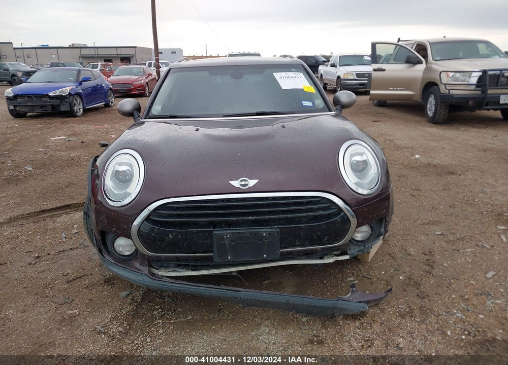 2017 MINI CLUBMAN COOPER VIN: WMWLU1C56H2F27457