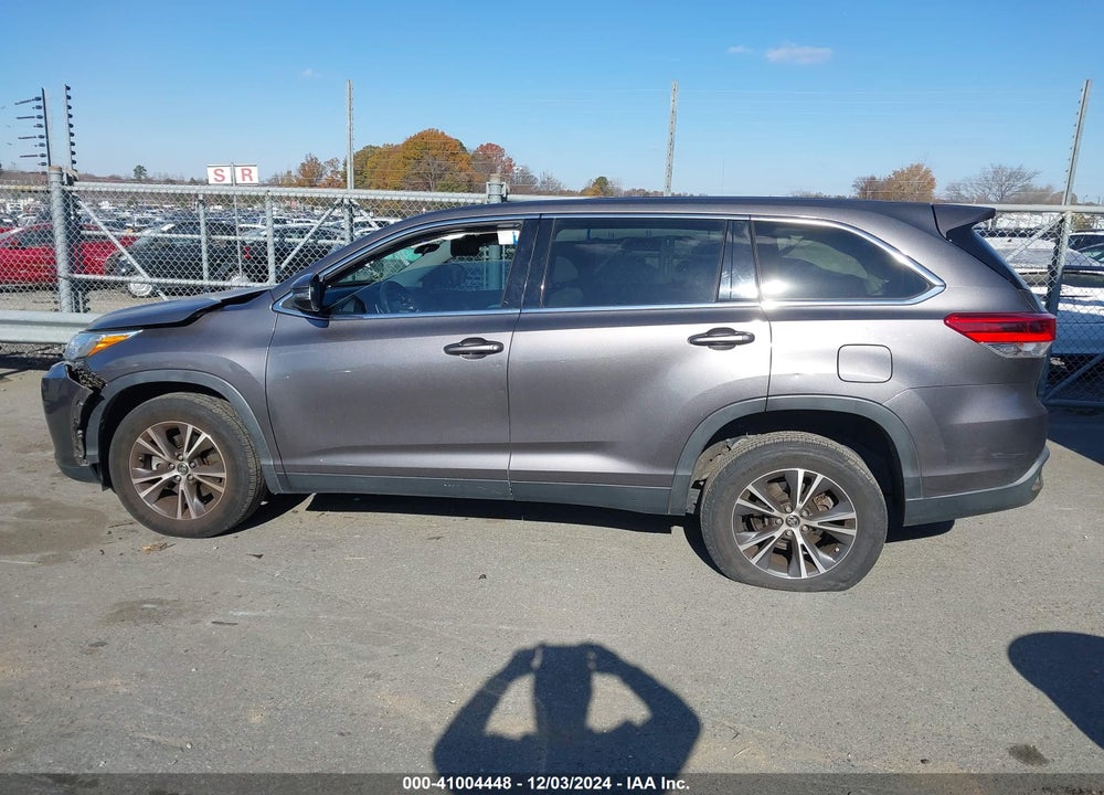 2019 TOYOTA HIGHLANDER LE VIN: 5TDZARFHXKS050183