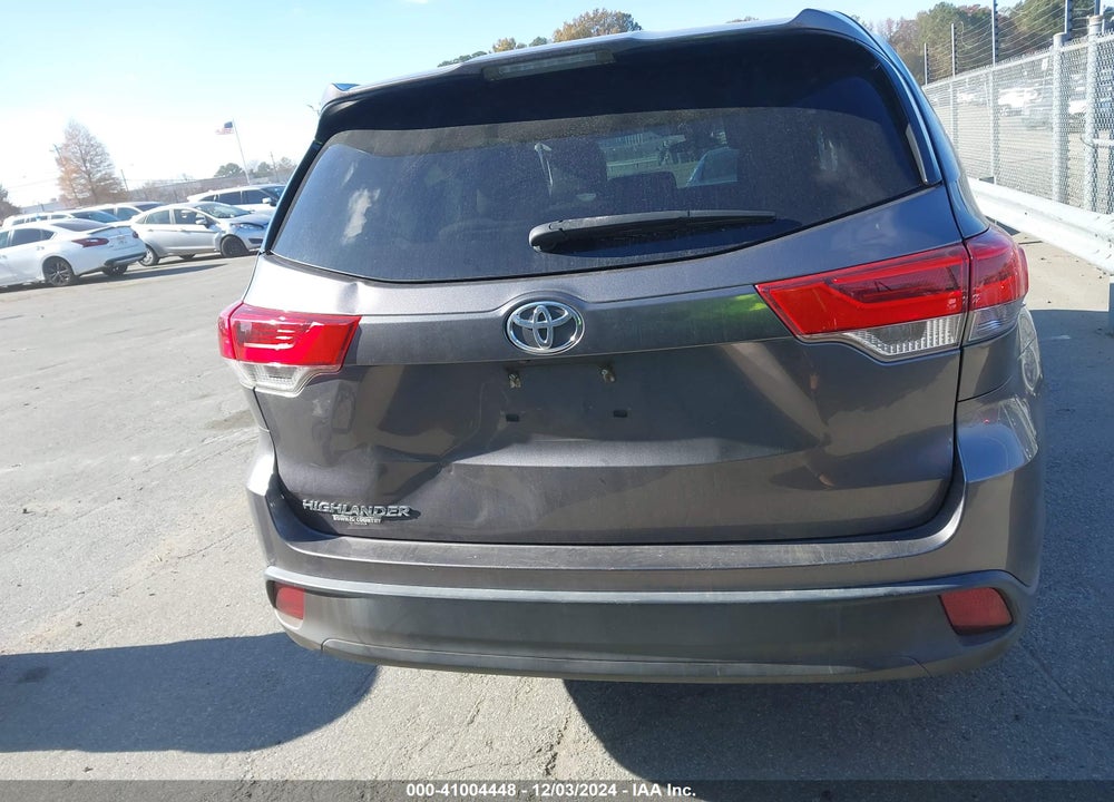 2019 TOYOTA HIGHLANDER LE VIN: 5TDZARFHXKS050183