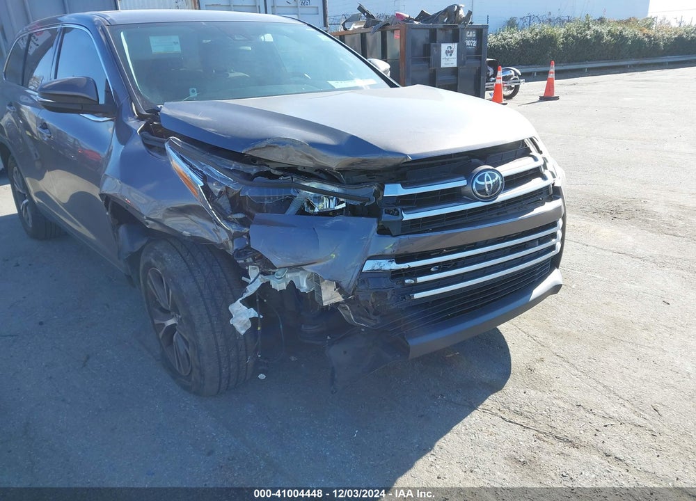 2019 TOYOTA HIGHLANDER LE VIN: 5TDZARFHXKS050183