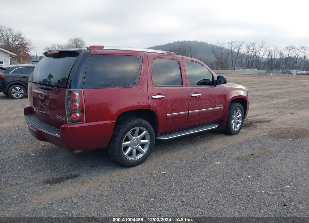 2011 GMC YUKON DENALI VIN: 1GKS2EEF2BR245379