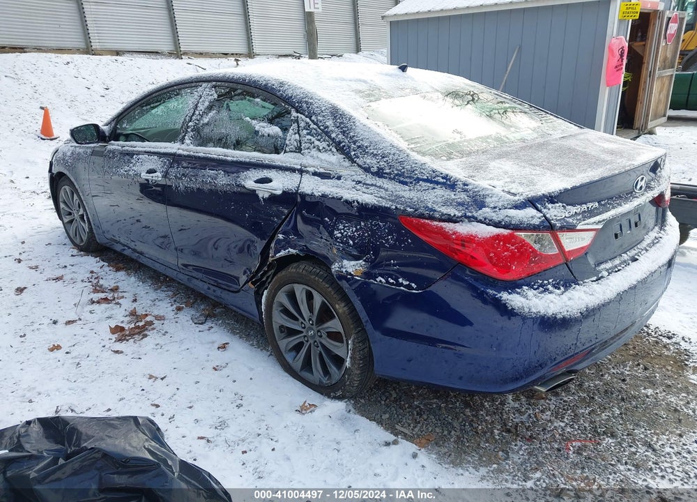 2011 HYUNDAI SONATA SE VIN: 5NPEC4AC4BH033280