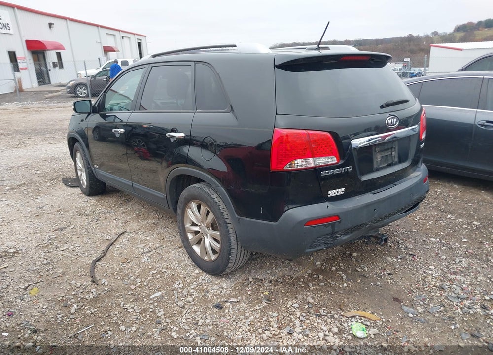2011 KIA SORENTO EX V6 VIN: 5XYKUDA25BG051706