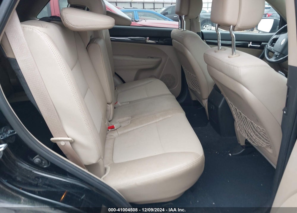 2011 KIA SORENTO EX V6 VIN: 5XYKUDA25BG051706