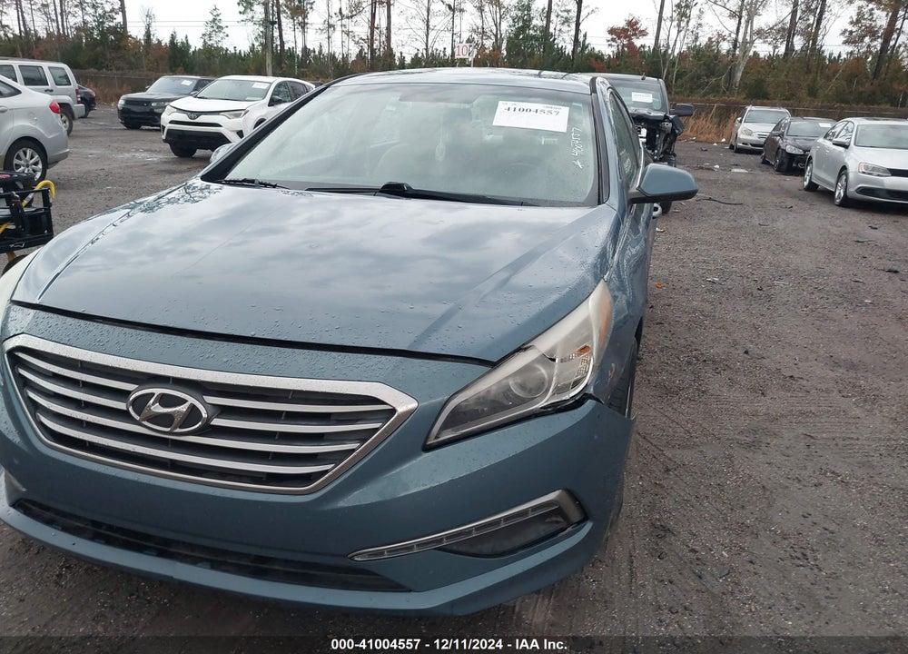 2015 HYUNDAI SONATA SE VIN: 5NPE24AF0FH077425
