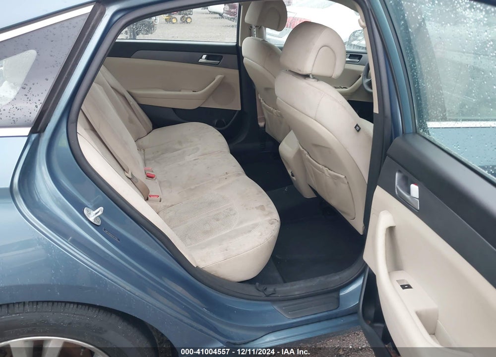 2015 HYUNDAI SONATA SE VIN: 5NPE24AF0FH077425