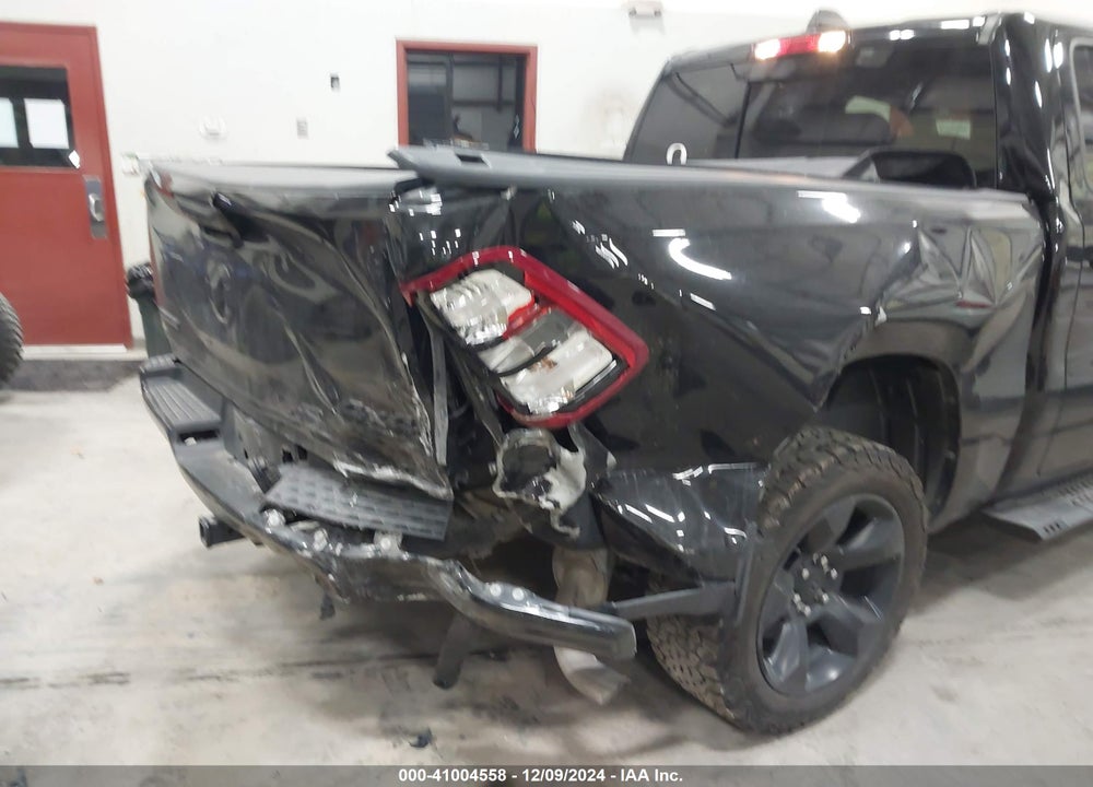 2019 RAM 1500 BIG HORN/LONE STAR 4X4 5'7 BOX VIN: 1C6RRFFG2KN882788