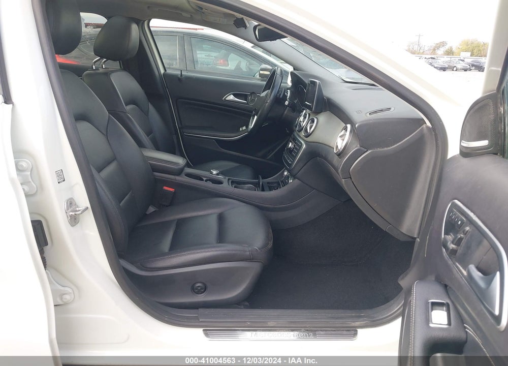 2015 MERCEDES-BENZ GLA 250 4MATIC VIN: WDCTG4GB5FJ070498