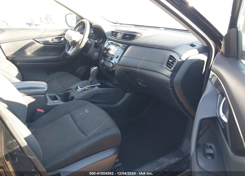 2017 NISSAN ROGUE SV VIN: 5N1AT2MT0HC859848