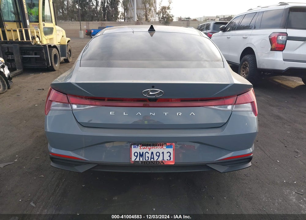 2023 HYUNDAI ELANTRA VIN: KMHLM4AG9PU436445