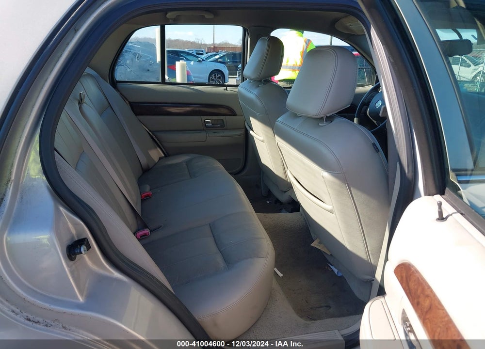 2009 MERCURY GRAND MARQUIS LS (FLEET ONLY) VIN: 2MEHM75V09X601961