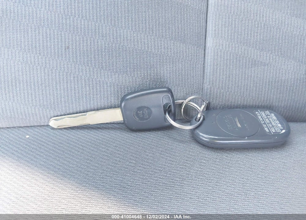 2004 HONDA CIVIC EX VIN: 2HGES26734H540090