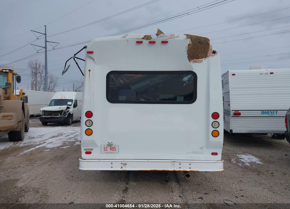 2006 FORD E-350 CUTAWAY VIN: 1FDWE35LX6HA37384