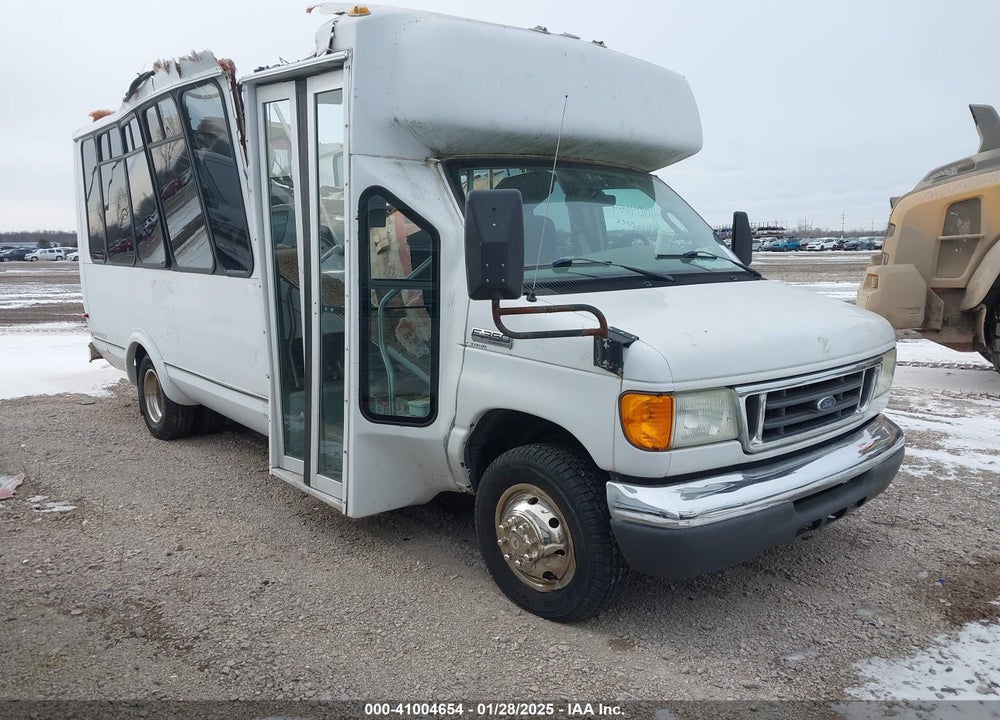 2006 FORD E-350 CUTAWAY VIN: 1FDWE35LX6HA37384