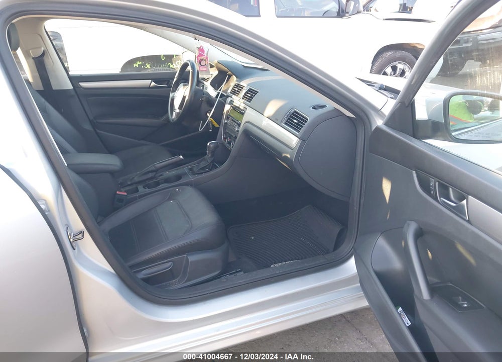 2014 VOLKSWAGEN PASSAT 1.8T WOLFSBURG EDITION VIN: 1VWAT7A32EC048373