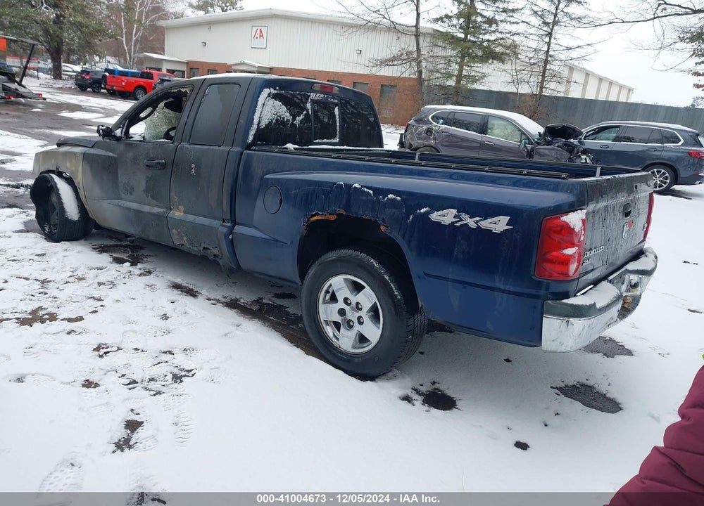 2005 DODGE DAKOTA SLT VIN: 1D7HW42N85S331332