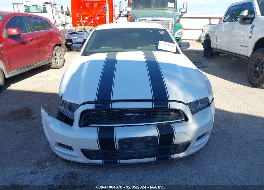 2013 FORD MUSTANG VIN: 1ZVBP8AM2D5262564