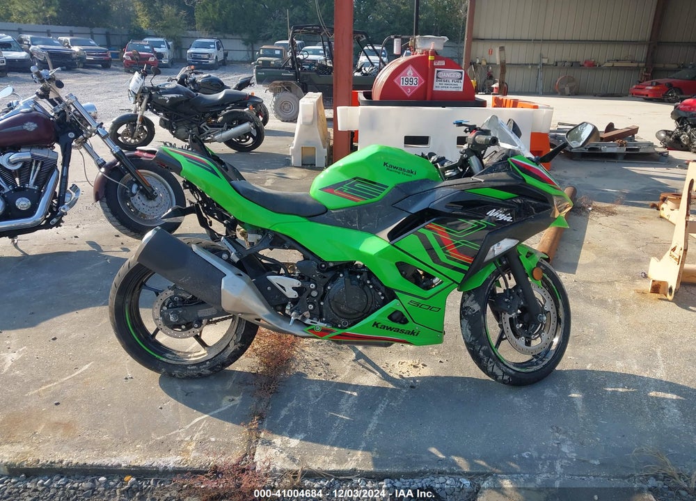 2024 KAWASAKI EX500 H VIN: ML5EXGH19RDA18491