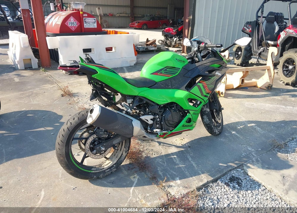 2024 KAWASAKI EX500 H VIN: ML5EXGH19RDA18491