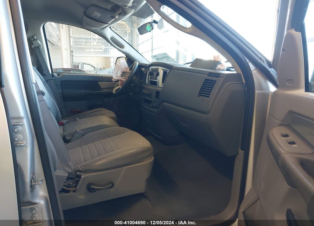 2008 DODGE RAM 1500 SLT VIN: 1D7HA18N18J116048