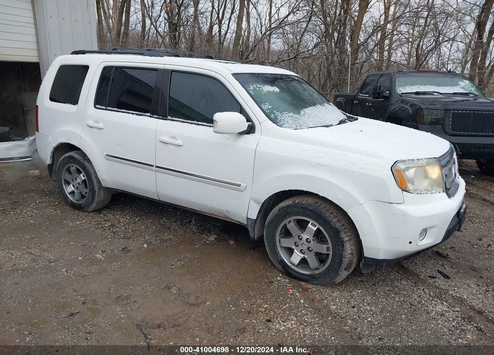 2010 HONDA PILOT TOURING VIN: 5FNYF4H98AB023282