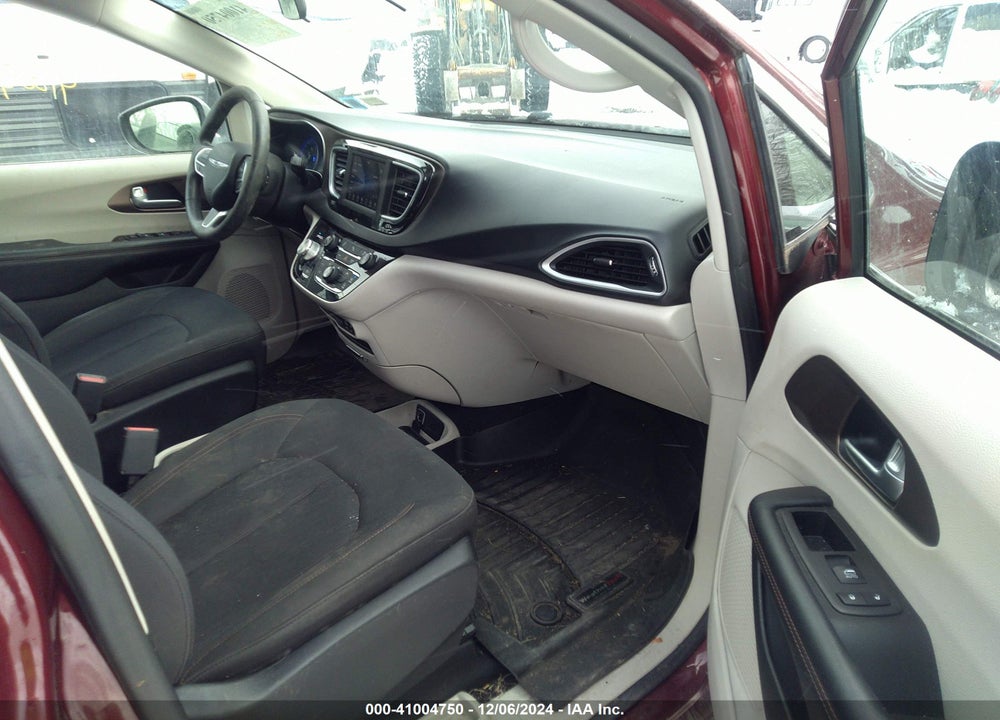2018 CHRYSLER PACIFICA LX VIN: 2C4RC1CG6JR107591