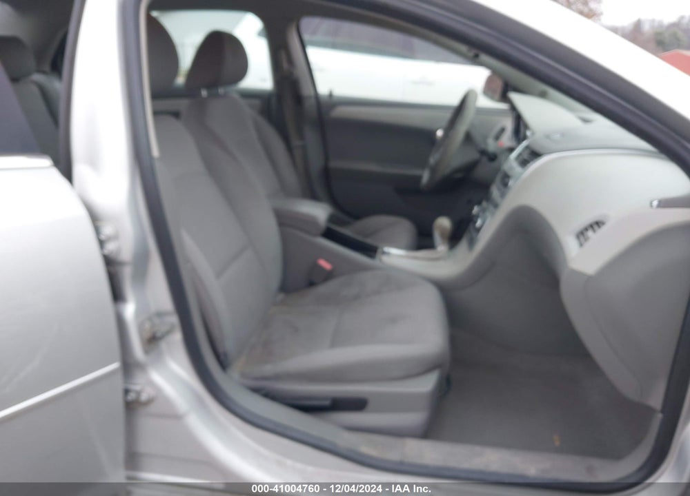 2010 CHEVROLET MALIBU LS VIN: 1G1ZB5EB8AF316049