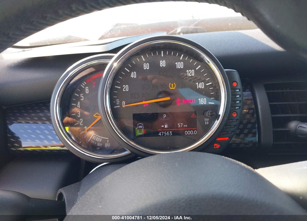 2015 MINI HARDTOP COOPER S VIN: WMWXP7C58F2A41239