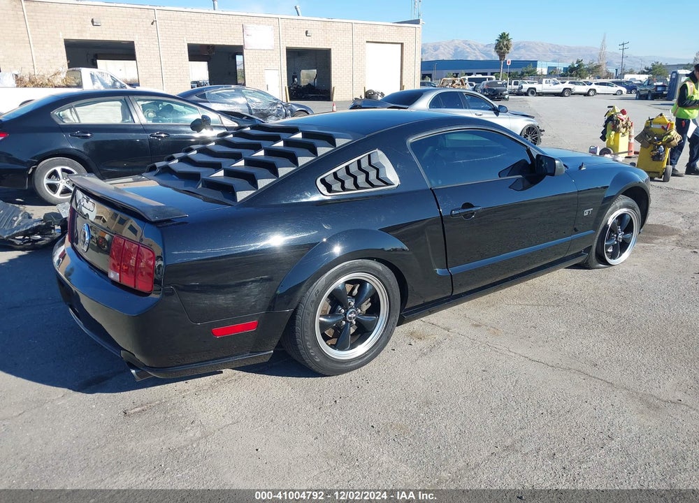 2006 FORD MUSTANG GT VIN: 1ZVFT82HX65223089
