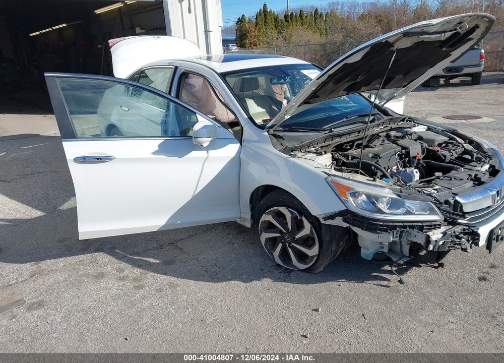 2016 HONDA ACCORD EX-L VIN: 1HGCR2F82GA220774