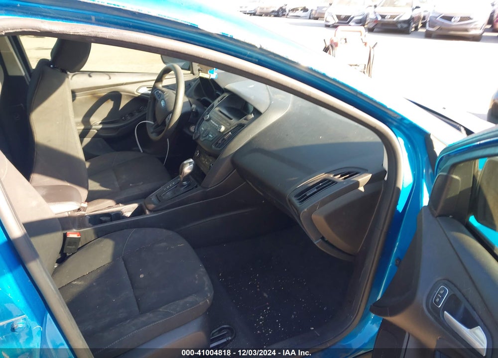 2016 FORD FOCUS SE VIN: 1FADP3K22GL391356